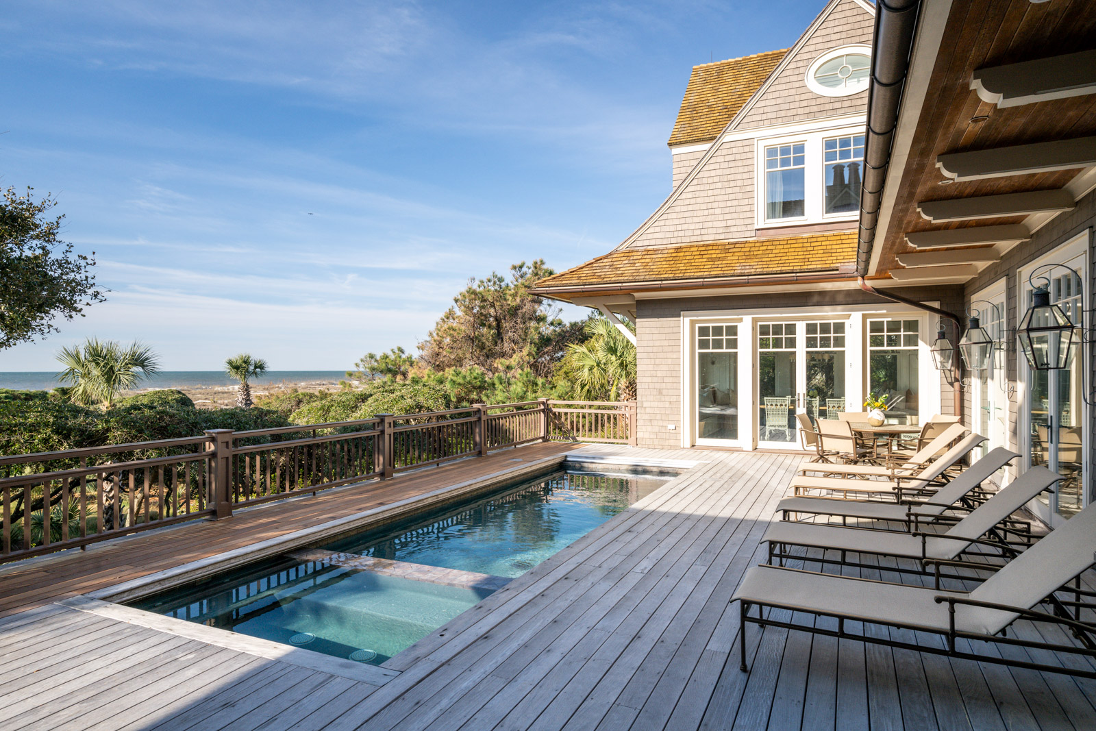 Everything You Need to Know About Waterfront Homes