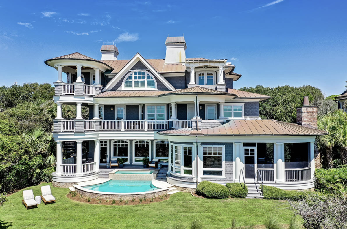 Real Estate Spotlight: 71 Eugenia Ave