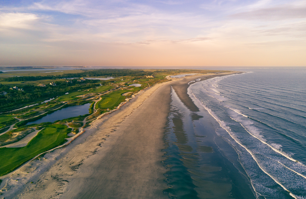 Build or Buy? 5 Reasons To Build Your Vacation Home